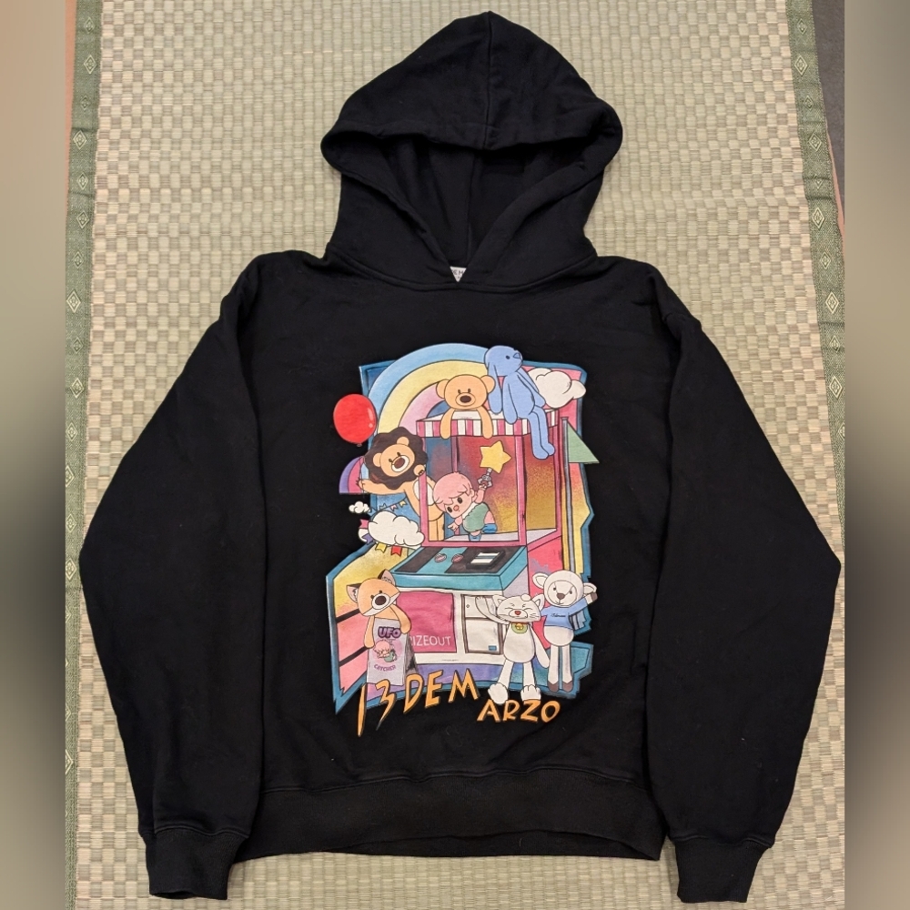 13 De Marzo Graphic Hoodie Unisex Size Medium